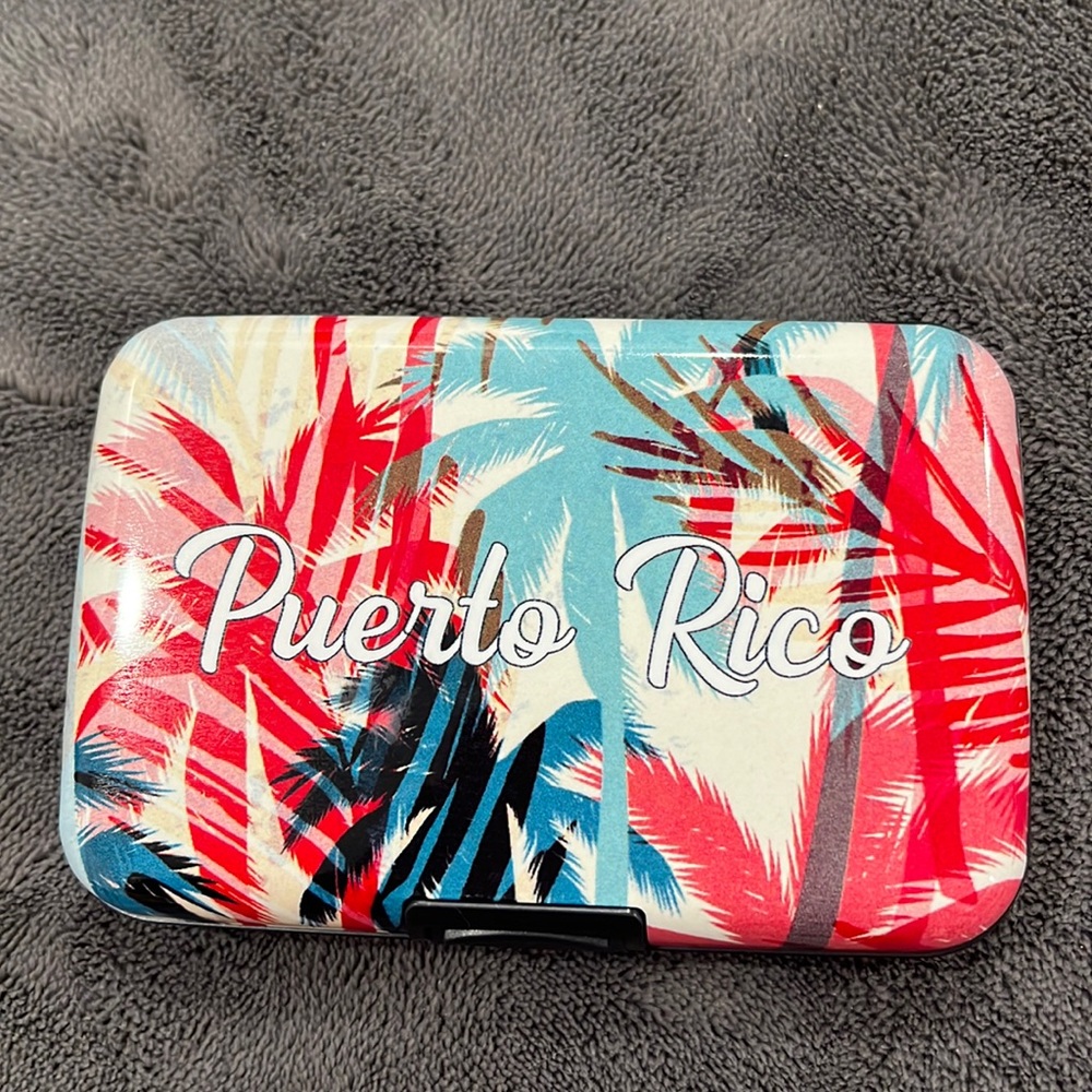 Puerto Rico wallet